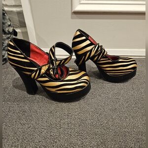 T.U.K Gold and Black Zebra Platform Mary Jane Heels U.S. Size 6